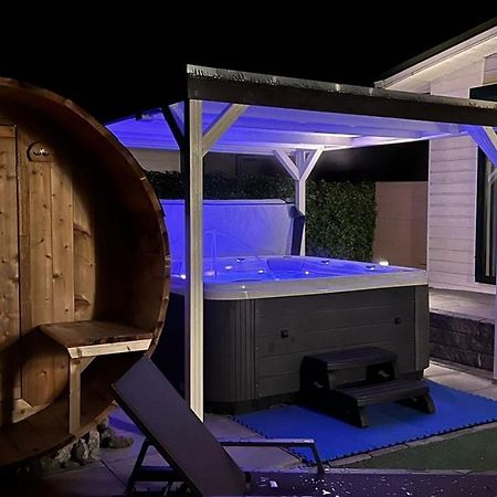 Chalet Buutengeweun, Met Luxe Jacuzzi En Tonsauna Синт-Анналанд Экстерьер фото